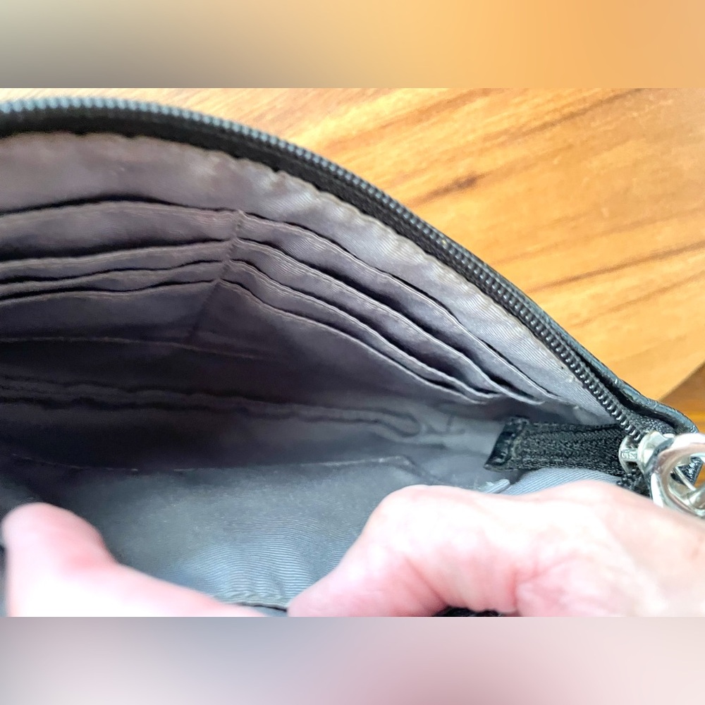 AUTHENTIC COACH Signature Ashley Wristlet Wallet - Black - Nickle - Zipper/Strap - Picture 7 of 8